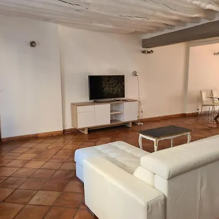 Maison Divisees En 2 Appartments A 20 Min To Disneyland Paris Casa vacanze Thorigny-sur-Marne